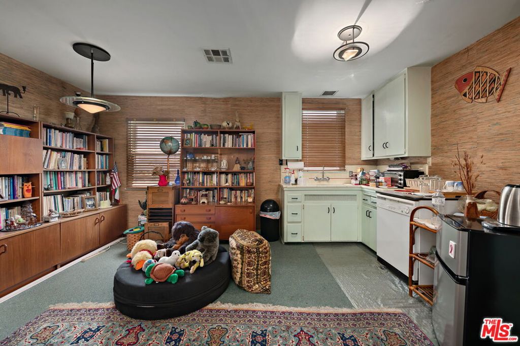 MLS #25577705 img 15