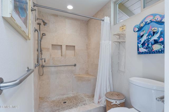 2910 Bear River Circle, Westlake Village CA: https://media.crmls.org/mediaz/e83aaaa2-d5b3-417b-b498-fba288d5c76d.jpg