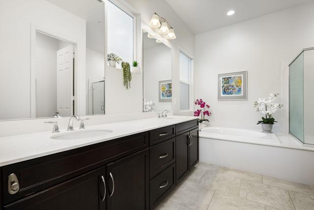 85568 Brovello Drive, Indio CA: https://media.crmls.org/mediaz/e83b6f86-4423-4ea7-a098-888bc943cf08.jpg