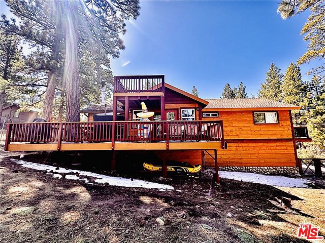 539 Lakewood Lane, Big Bear CA: https://media.crmls.org/mediaz/e83b7e89-7e8d-4425-8f59-06e5e82ab538.jpg