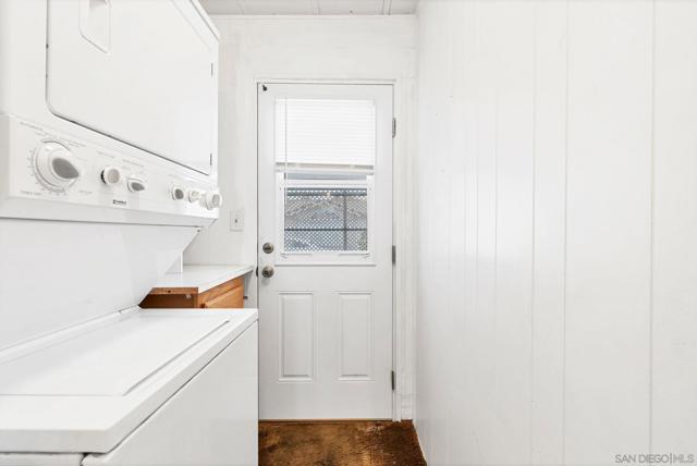 525 W El Norte Pkwy, Escondido CA: https://media.crmls.org/mediaz/e83bbcba-3ab1-4645-82e0-2b355c0e2ac7.jpg