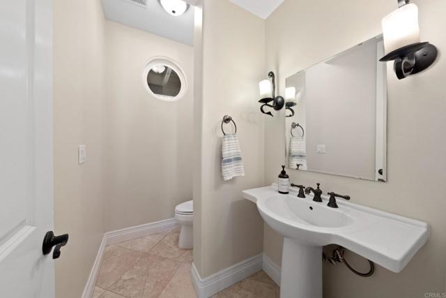 Detail Gallery Image 22 of 75 For 1455 Independence Way, Vista,  CA 92084 - 4 Beds | 6 Baths