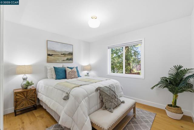 198 Pulido Rd, Danville CA: https://media.crmls.org/mediaz/e83d2495-980c-42a5-a9fe-f64c23dfda8f.jpg