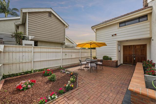 Detail Gallery Image 8 of 24 For 1748 Gascony Road, Encinitas,  CA 92024 - 3 Beds | 2/1 Baths