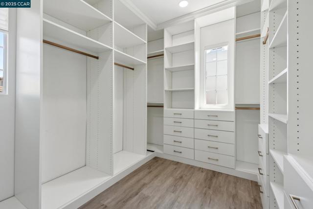 492 Calico Ct, San Ramon CA: https://media.crmls.org/mediaz/e8411d46-5c0c-495e-88a7-21bb1778e151.jpg