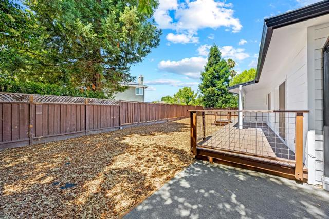 1133 Crowe Place, Concord CA: https://media.crmls.org/mediaz/e8414f9d-ac6d-4914-9d4b-a07198dec476.jpg
