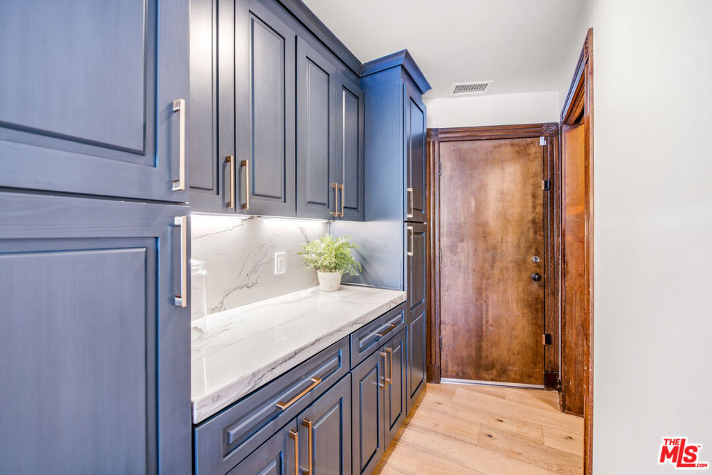 MLS #26835353 image #24