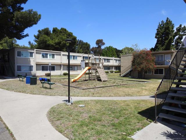 3516 Del Sol Blvd, San Diego CA: https://media.crmls.org/mediaz/e8448743-298a-462e-a3a1-833de9a99ba9.jpg