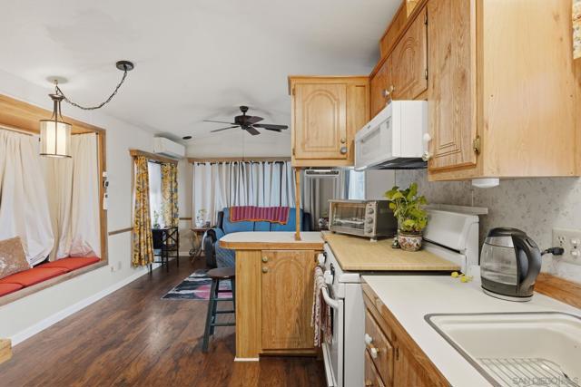 Image 13 of 24 For 2030 Black Canyon Rd  Spc 12