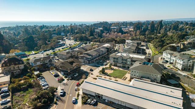 131 Aptos Village Way, Aptos CA: https://media.crmls.org/mediaz/e8469655-95aa-4a16-9eb8-1c116a90a666.jpg
