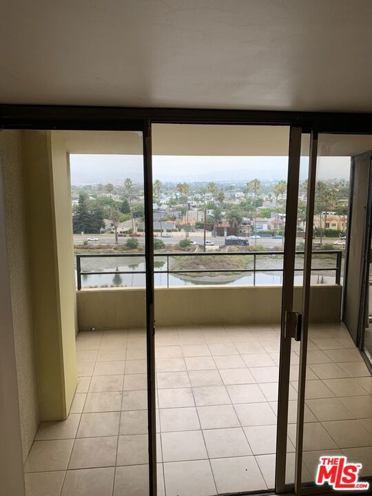4265 Marina City Drive, 407 photo 6