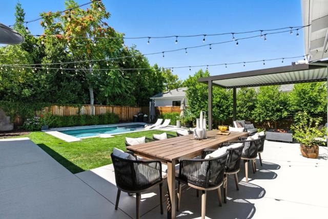 646 Georgia Avenue, Palo Alto CA: https://media.crmls.org/mediaz/e846e149-4060-4a8b-bef5-c1eac0db21dc.jpg