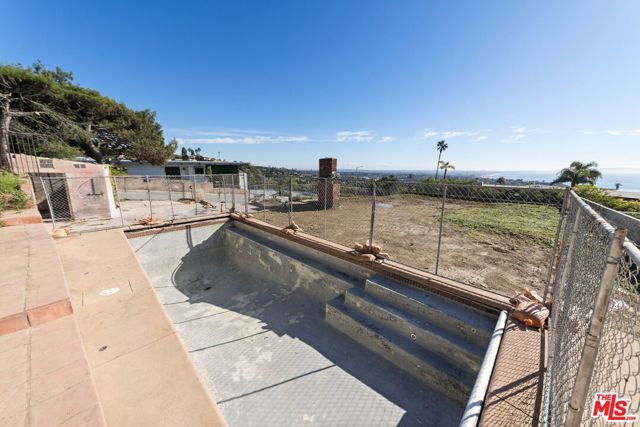 1103 Lachman Lane photo 8
