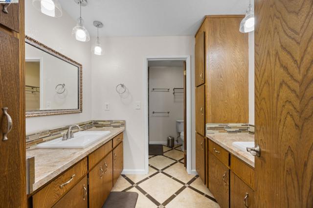 699 Fiesta Place, Hayward CA: https://media.crmls.org/mediaz/e847f61d-bc39-42b9-8677-f8d384ae9d65.jpg