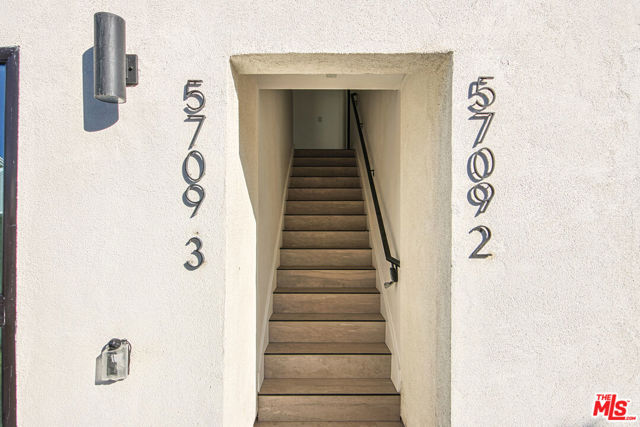5709 Auckland Avenue, North Hollywood CA: https://media.crmls.org/mediaz/e849243d-35ab-4e89-a285-98259bbd1c8f.jpg