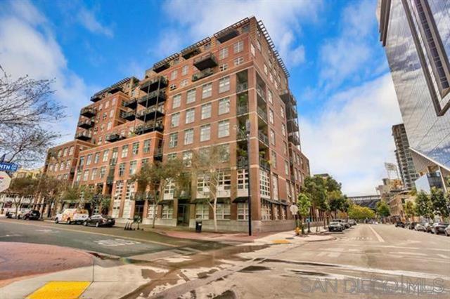 877 Island Ave, San Diego CA: https://media.crmls.org/mediaz/e8492651-32a4-4a49-813a-9e19dfb10755.jpg