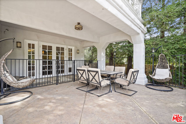 22510 La Quilla Drive, Chatsworth CA: https://media.crmls.org/mediaz/e8492f9b-7d21-4b78-a22d-40f31a950f8f.jpg