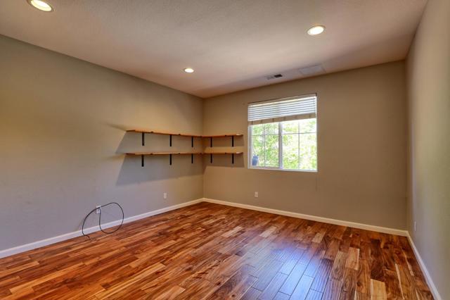 1250 Sunrise Drive, Gilroy CA: https://media.crmls.org/mediaz/e8497db8-7110-4405-9c2a-c3c6629133ac.jpg