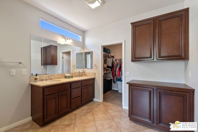 Image 25 of 40 For 81295 Jasmine Court