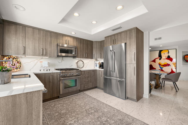 76064 Honeysuckle Drive, Palm Desert, CA 92211