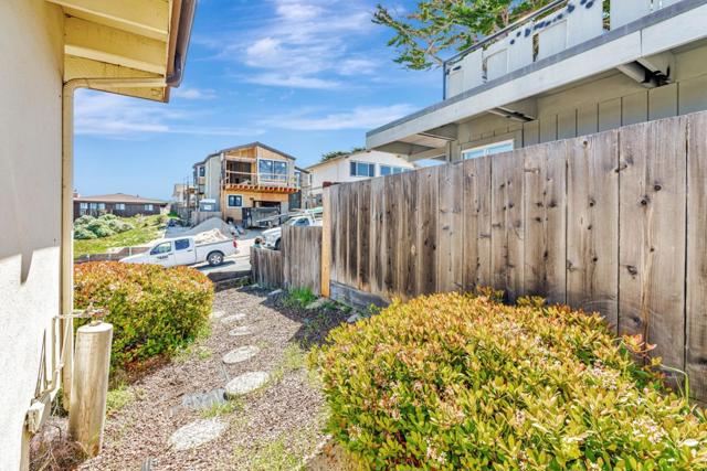 124 Surf Way, Monterey CA: https://media.crmls.org/mediaz/e84b6522-d488-4c42-94e2-6f86a2e673a5.jpg