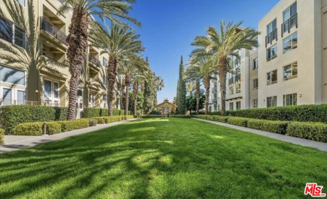13200 Pacific, Playa Vista CA: https://media.crmls.org/mediaz/e84b9f95-0c80-4870-84ba-0dc055c3ded6.jpg