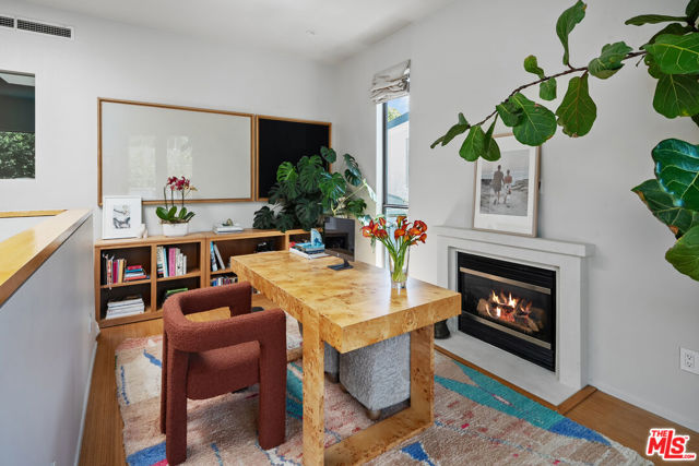8735 Dorrington Avenue, West Hollywood CA: https://media.crmls.org/mediaz/e84d1073-8c7f-4155-8192-aec78af82296.jpg