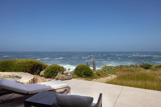 36654 Highway 1, Carmel CA: https://media.crmls.org/mediaz/e84da710-c6b3-4de2-8cbc-0178177216eb.jpg