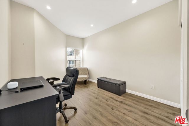 28955 Oak Spring Canyon Road, Canyon Country CA: https://media.crmls.org/mediaz/e84df5b9-ed9d-42c3-a12e-b53f3e0a9573.jpg