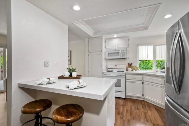 3536 Sky Haven Lane, Oceanside CA: https://media.crmls.org/mediaz/e84fba14-5c05-436f-a6a6-cb421d1884a0.jpg