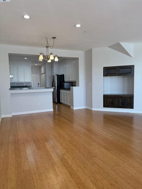1230 Sutter Creek Ln, San Ramon CA: https://media.crmls.org/mediaz/e84fe17c-00b5-4ccf-af28-eb0c293a5e54.jpg