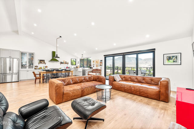 Detail Gallery Image 15 of 65 For 2474 Barbara Dr, –,  CA 93012 - 4 Beds | 3/1 Baths