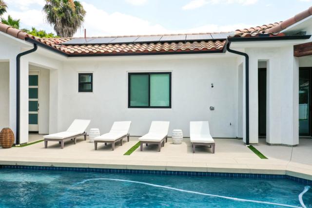 2630 Vistosa Place, Carlsbad CA: https://media.crmls.org/mediaz/e8519fef-cea1-41f0-bf33-5c16b7694c27.jpg