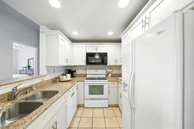 Detail Gallery Image 12 of 56 For 1950 Camino De La Reina #1109,  San Diego,  CA 92108 - 2 Beds | 2 Baths