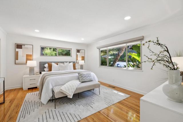 2985 Trousdale Drive, Burlingame CA: https://media.crmls.org/mediaz/e851a67a-1f72-44de-9e0a-c2ccef117176.jpg