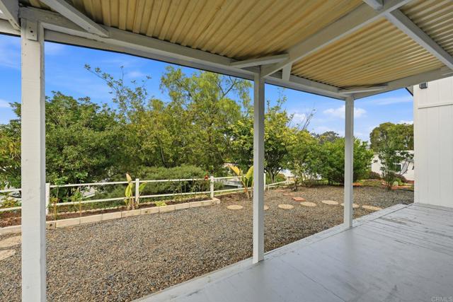 Detail Gallery Image 32 of 37 For 2298 Lindsay Dr, Carlsbad,  CA 92008 - 2 Beds | 2 Baths