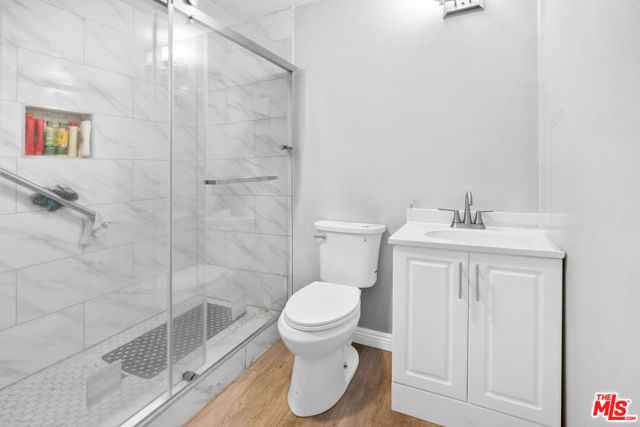 159 E 47th Street, Los Angeles CA: https://media.crmls.org/mediaz/e8535015-bcfe-437b-8bd5-2bc63ad89ee8.jpg
