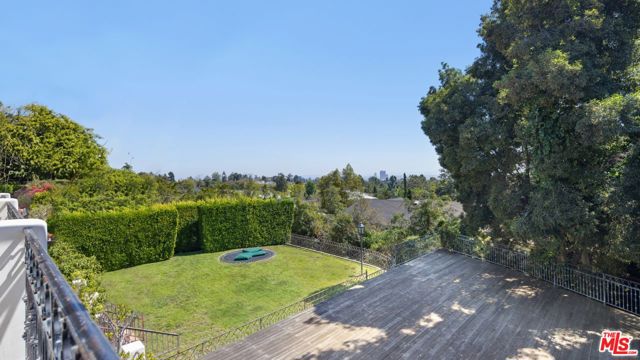 735 Bonhill Road, Los Angeles, California 90049, ,Single Family Residence,For Sale,Bonhill,24348945