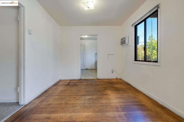 2840 Mount Diablo ST, Concord CA: https://media.crmls.org/mediaz/e853eb83-8592-41dd-9356-f977d4a847b2.jpg