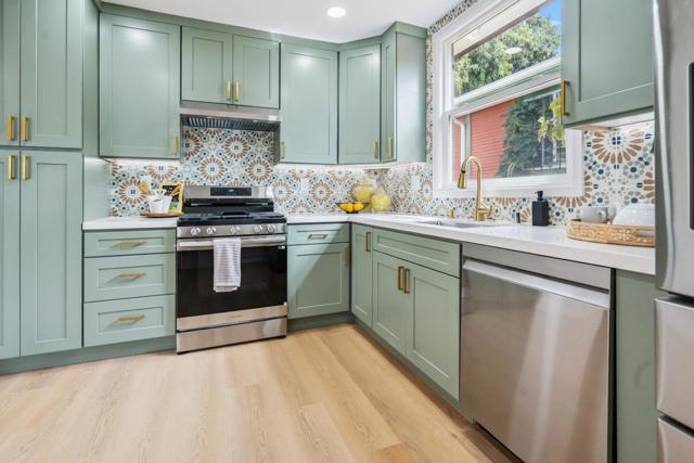 2761 75th Avenue, Oakland CA: https://media.crmls.org/mediaz/e853ffbb-bd0d-4a25-aa5f-90d5c499ba2c.jpg