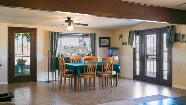 58189 Sunny Sands Drive, Yucca Valley CA: https://media.crmls.org/mediaz/e855b83b-aea9-4b4d-89ae-69081db4f7a3.jpg