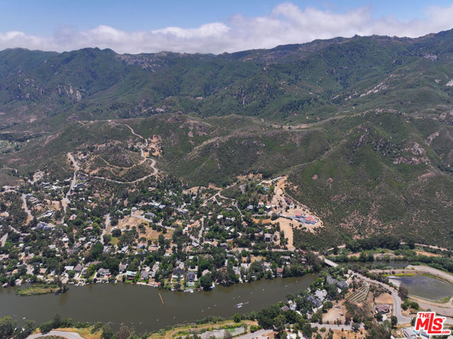 Drew Fenton | 29255 S Lakeshore Drive Agoura Hills CA | MLS: 7242853