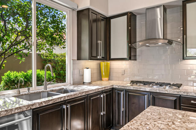 851 Mesa Grande Drive, Palm Desert, CA 92211