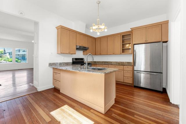 126 N Ellsworth Avenue, San Mateo CA: https://media.crmls.org/mediaz/e8570242-1010-454e-97df-ac2c8affe865.jpg