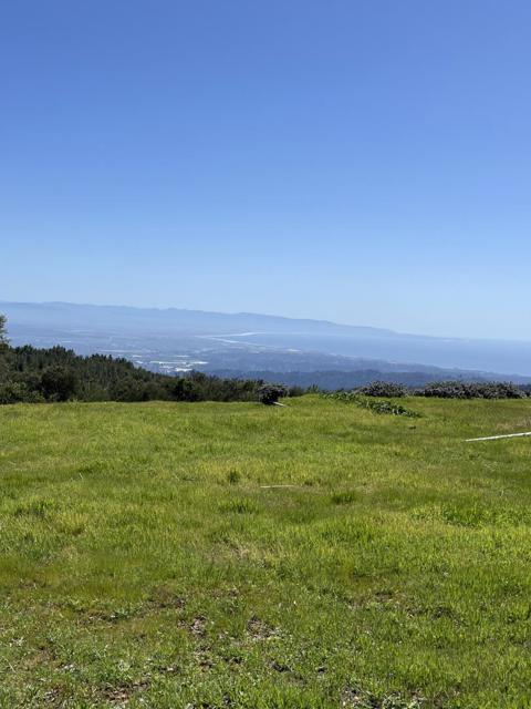 110 Silverline Road, Los Gatos CA: https://media.crmls.org/mediaz/e857cd46-70ee-485d-823a-2d5fadd1f6a1.jpg