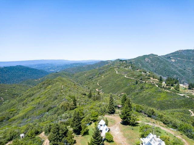 110 Silverline Road, Los Gatos CA: https://media.crmls.org/mediaz/e8583934-1724-4ef8-9885-2680a0d4cbf8.jpg