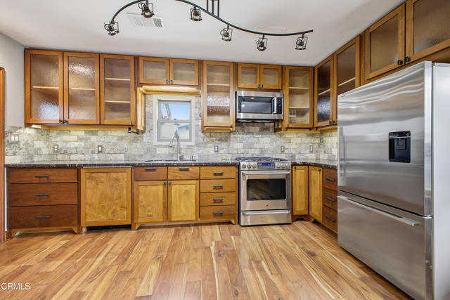 Detail Gallery Image 7 of 25 For 2163 E Del Mar Bld, Pasadena,  CA 91107 - 2 Beds | 2 Baths