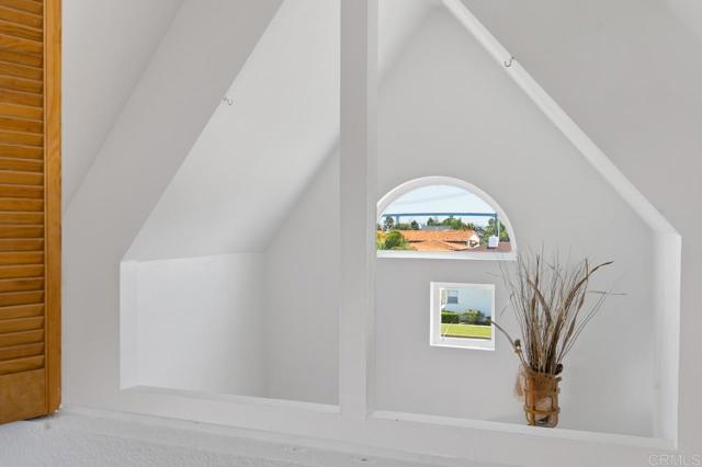 374 Orange Avenue, Coronado CA: https://media.crmls.org/mediaz/e8592993-ac52-4110-ad0e-fe85dd6be47e.jpg