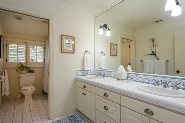 45 Bear Gulch Drive, Portola Valley CA: https://media.crmls.org/mediaz/e859466e-63d3-4035-bd12-775e06906960.jpg