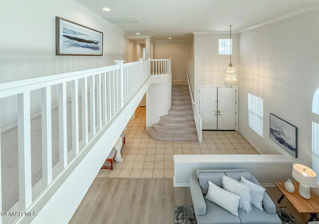 3030 Hollycrest Avenue, Thousand Oaks CA: https://media.crmls.org/mediaz/e85a39a7-de46-4a08-b186-77b328a4317c.jpg
